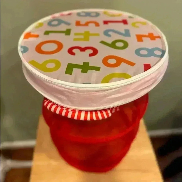 Collapsible IKEA children’s laundry basket - Red - Picture 4 of 6